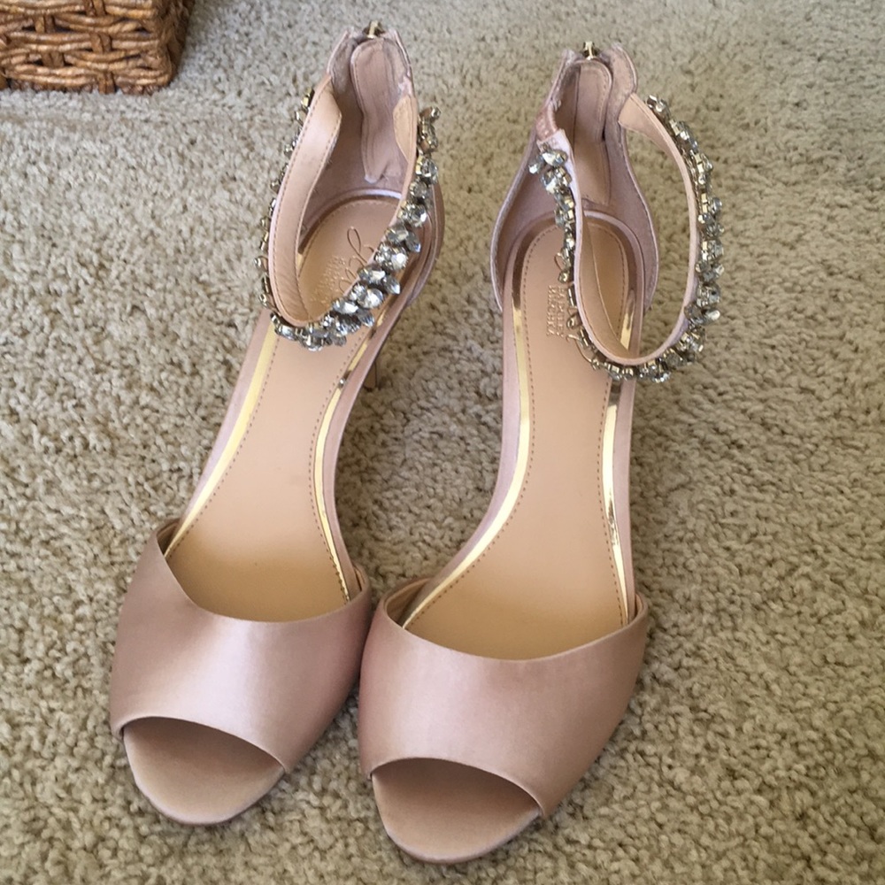Badgley Mischka Jewel size 9 heels light pink